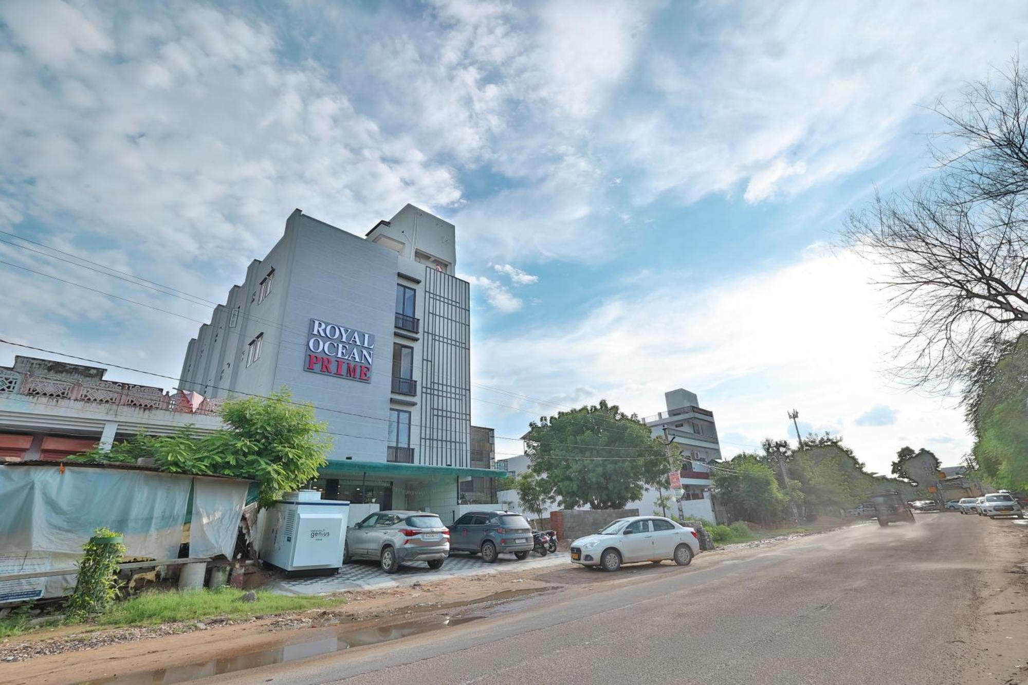 Royal Ocean Prime Hotell Jaipur Eksteriør bilde
